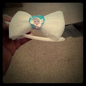 Frozen headband